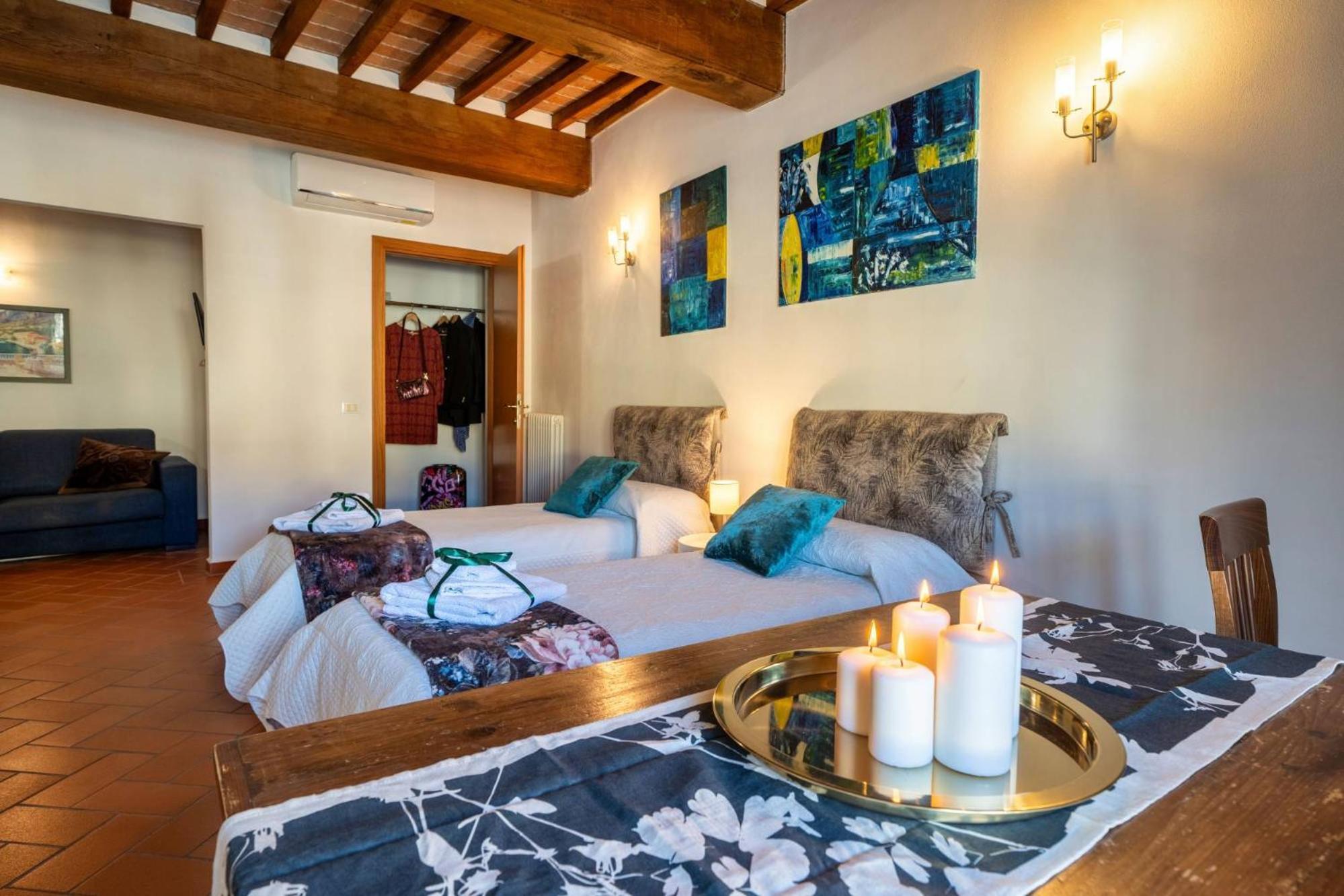 La Dimora Nell'Anfiteatro Hotel ลุคคา ภายนอก รูปภาพ