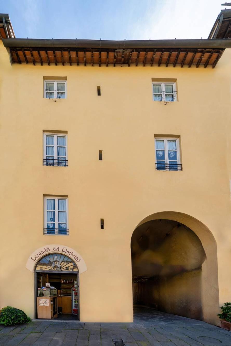 La Dimora Nell'Anfiteatro Hotel ลุคคา ภายนอก รูปภาพ