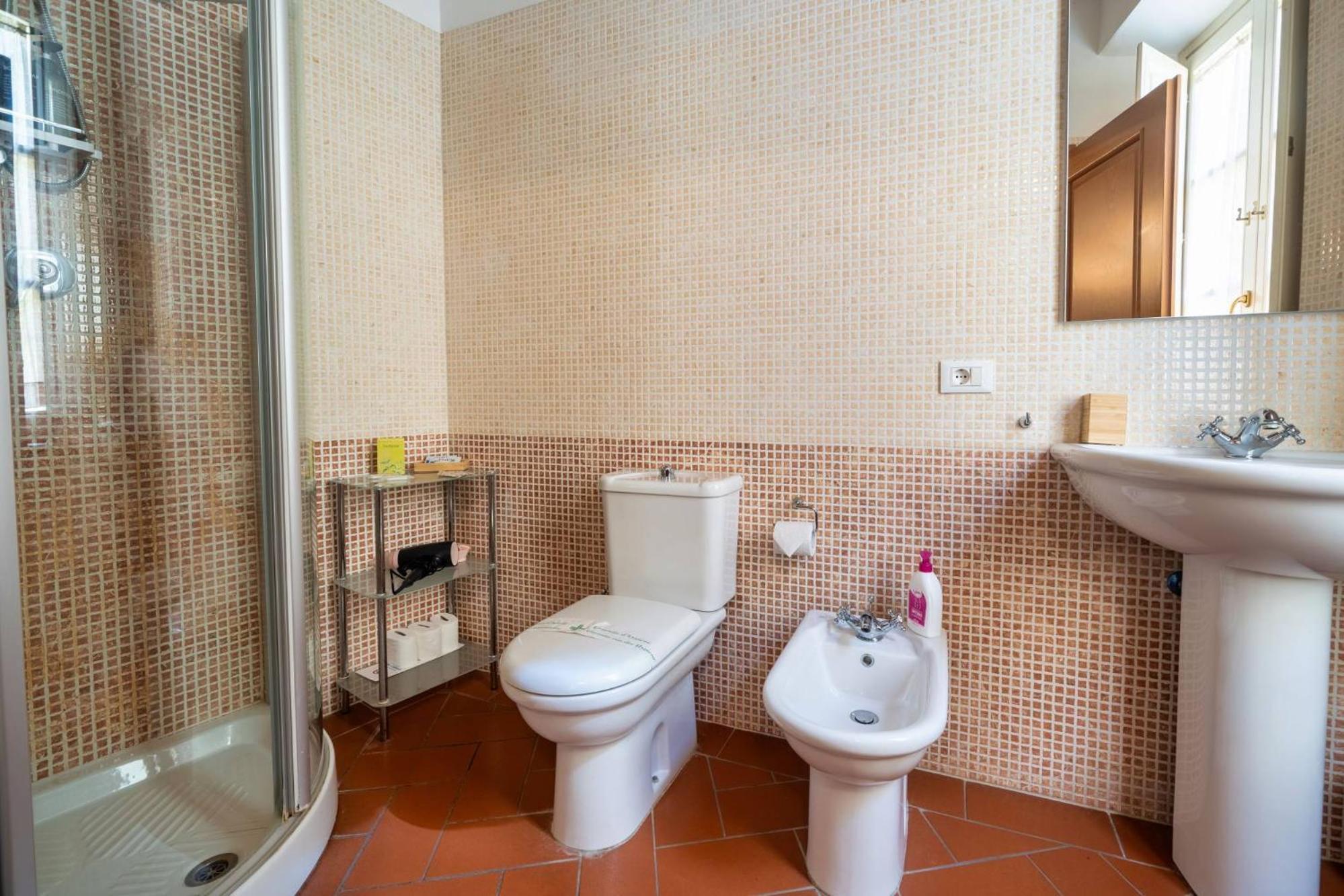 La Dimora Nell'Anfiteatro Hotel ลุคคา ภายนอก รูปภาพ