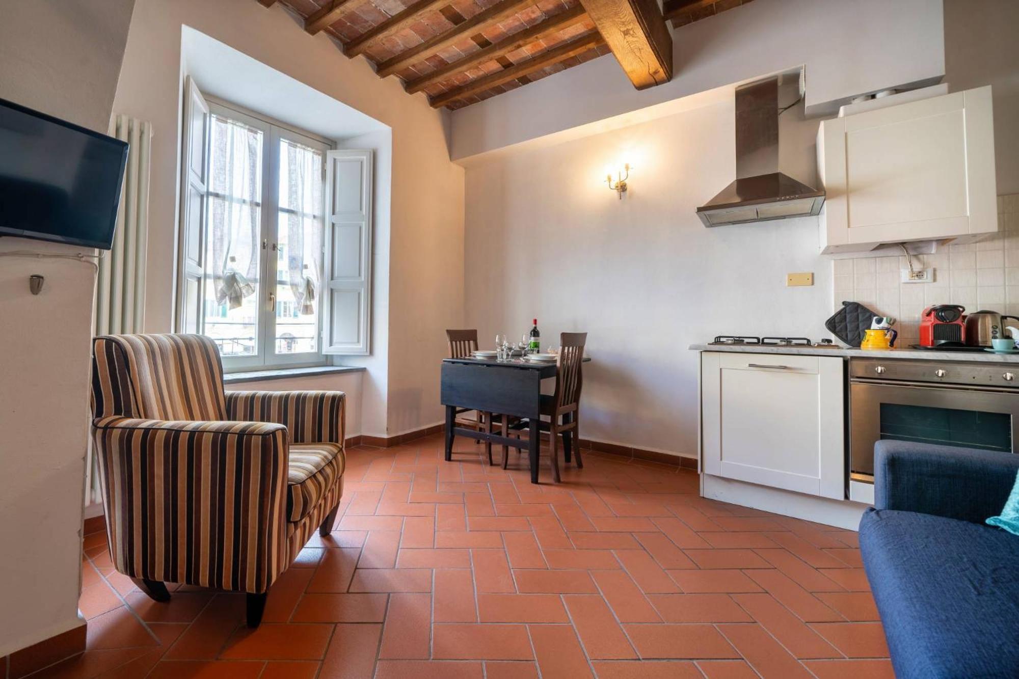 La Dimora Nell'Anfiteatro Hotel ลุคคา ภายนอก รูปภาพ