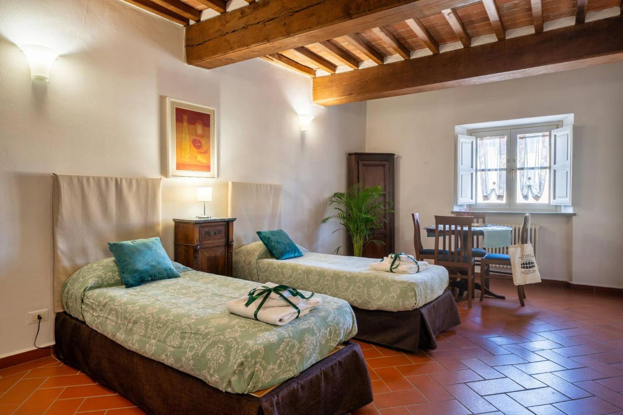 La Dimora Nell'Anfiteatro Hotel ลุคคา ภายนอก รูปภาพ