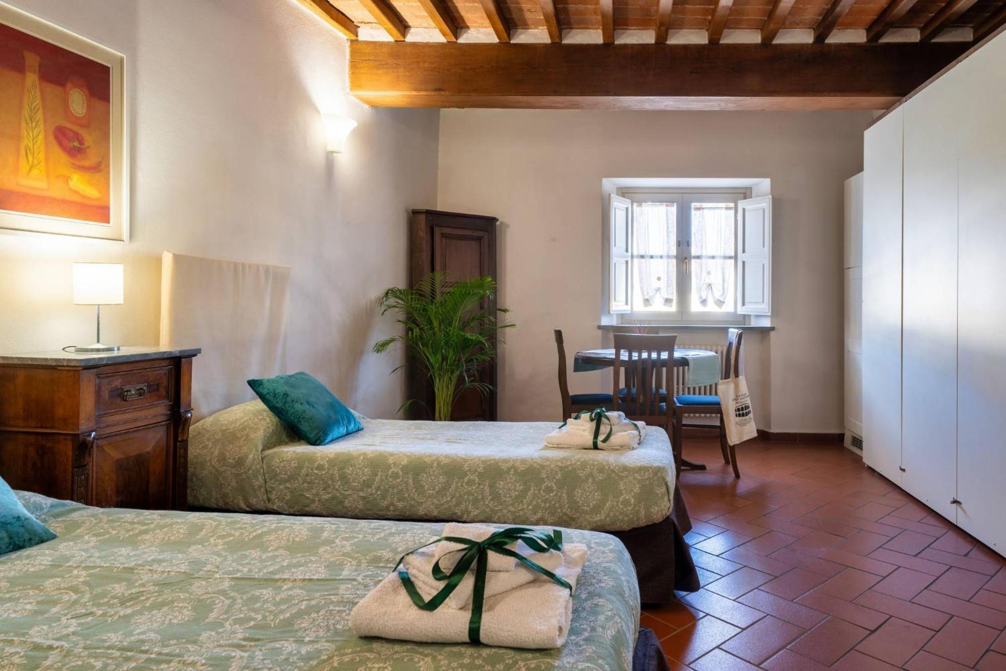 La Dimora Nell'Anfiteatro Hotel ลุคคา ภายนอก รูปภาพ