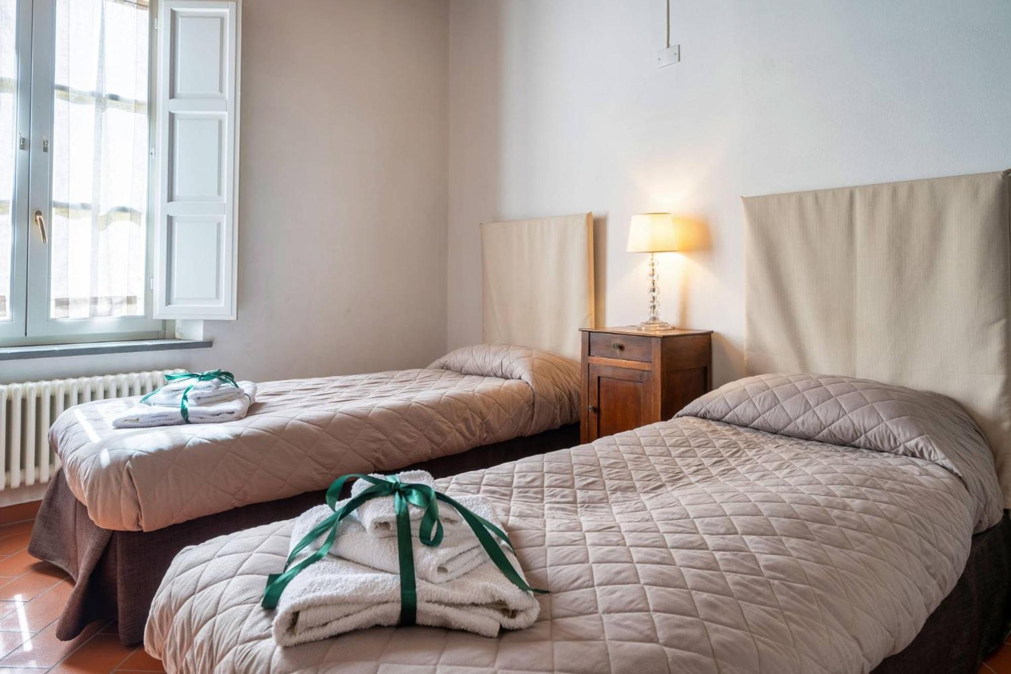 La Dimora Nell'Anfiteatro Hotel ลุคคา ภายนอก รูปภาพ