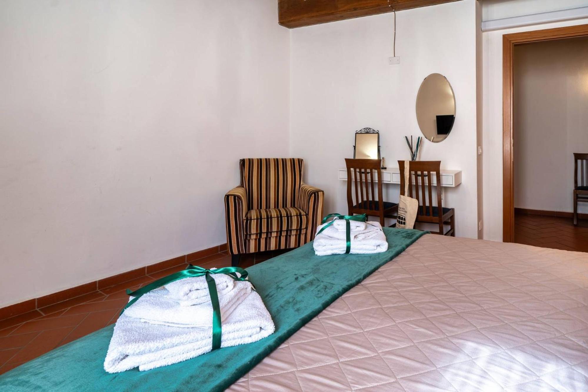 La Dimora Nell'Anfiteatro Hotel ลุคคา ภายนอก รูปภาพ