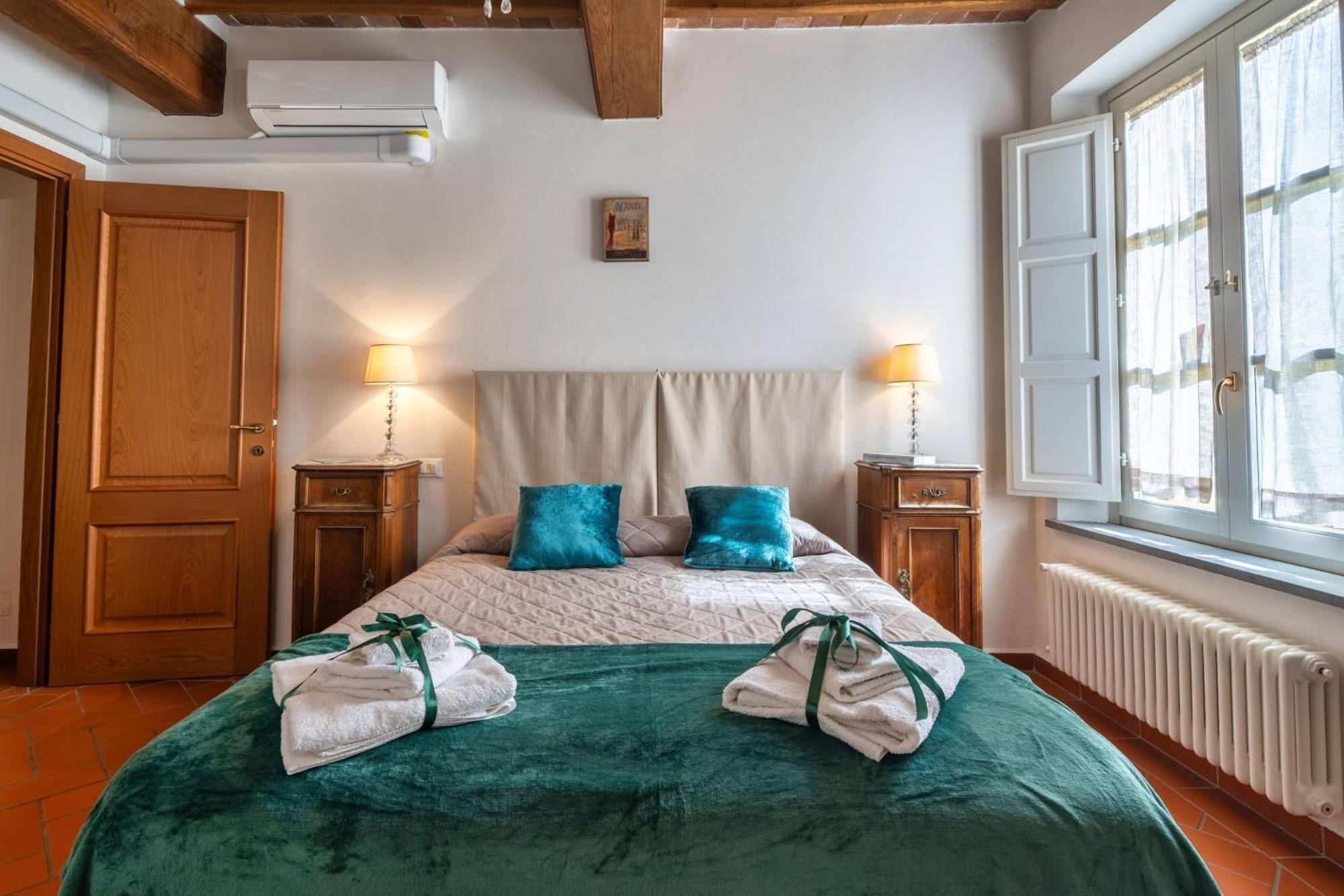 La Dimora Nell'Anfiteatro Hotel ลุคคา ภายนอก รูปภาพ